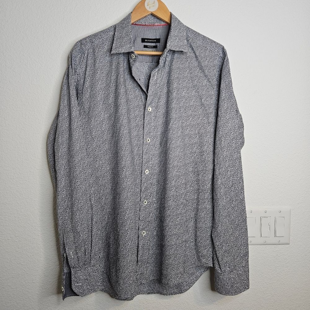 Bugatchi Shaped Fit Button Down, Geometric Design… - image 3